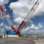 Roll-Lift Crane on Crane Outrigger Pads